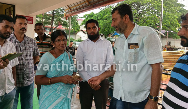 ಮಸೀದಿಯಲ್ಲಿ ದೇಣಿಗೆ ಸಂಗ್ರಹಿಸಿ ಬಡರೋಗಿಯ ಚಿಕಿತ್ಸೆಗೆ ನೆರವಾದ ಮುಸ್ಲಿಮರು